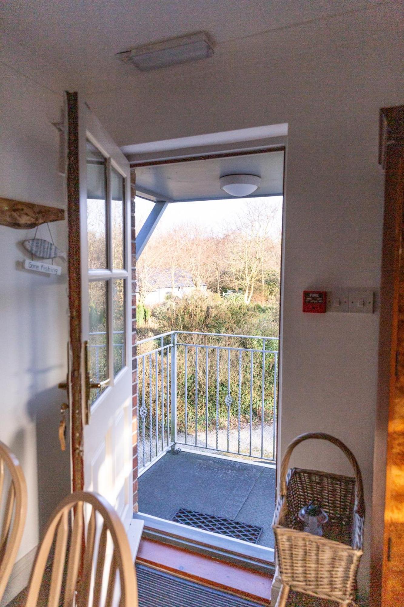 ウェイドブリッジ Brookfields Bed & Breakfast エクステリア 写真