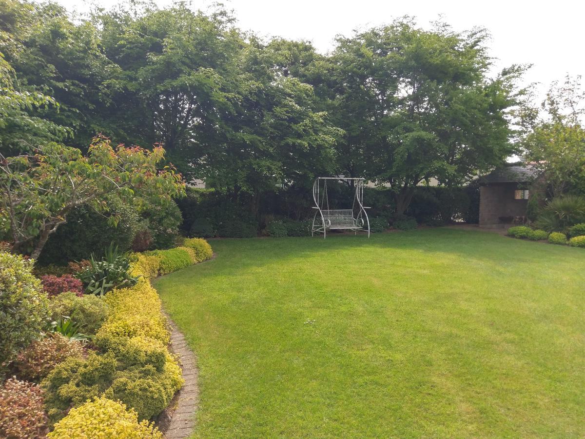 ウェイドブリッジ Brookfields Bed & Breakfast エクステリア 写真